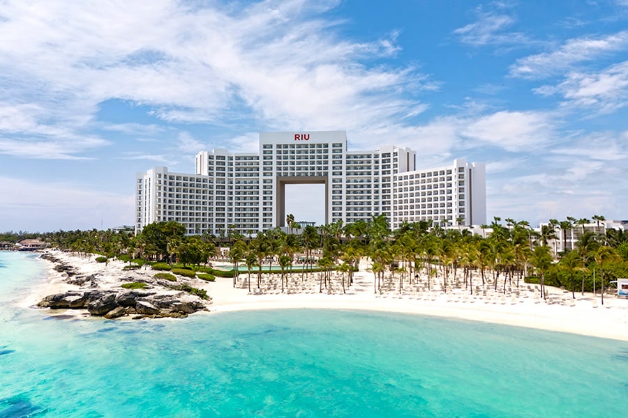 Beach at Riu Palace Peninsula