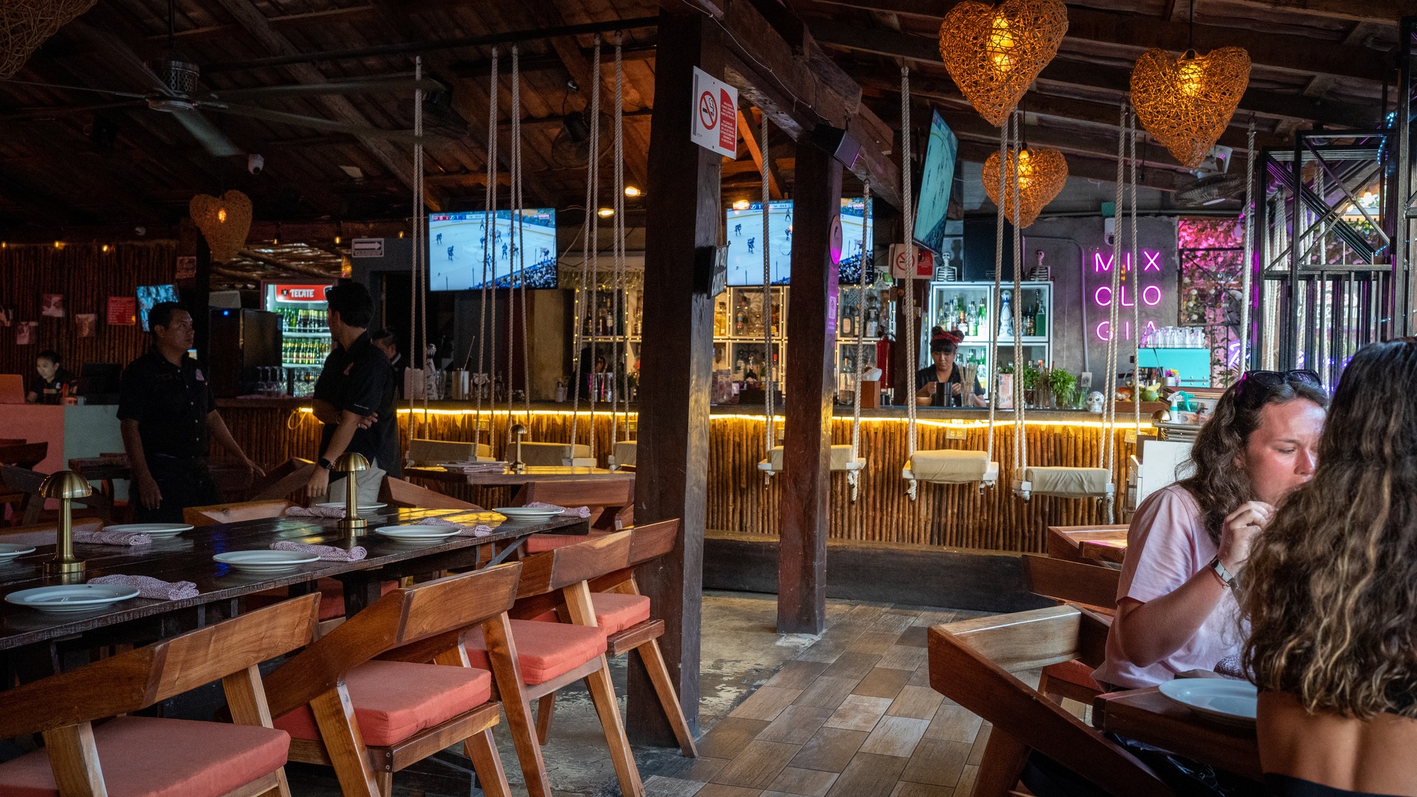 Lola Valentina, Isla Mujeres